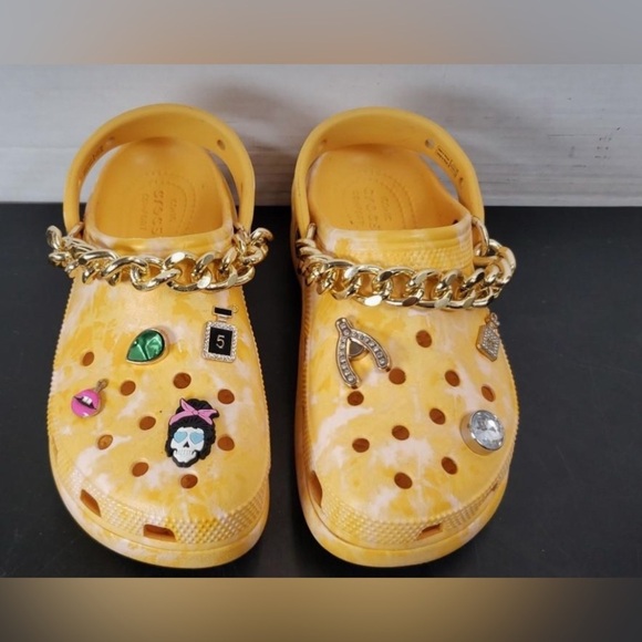 Crocs Women's Classic Platform Graphic Clogs Orange/yellow Sorbet Size 6 - Picture 1 of 13